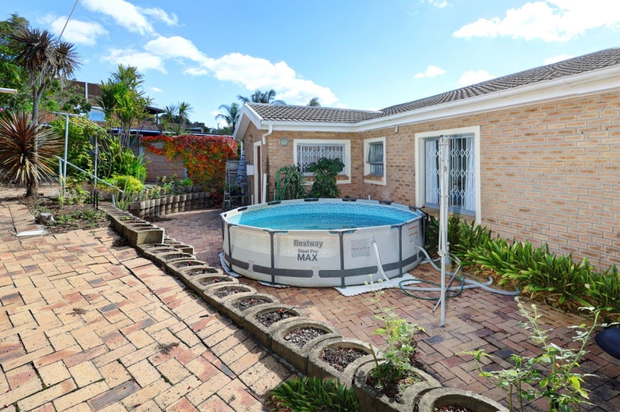 2 Bedroom Property for Sale in Protea Valley Western Cape